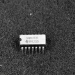 74LS132